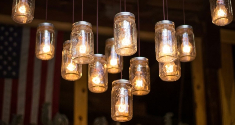 12 Tips to Embrace Underconsumption Core: What We Can Learn From TikTok’s Newest Trend